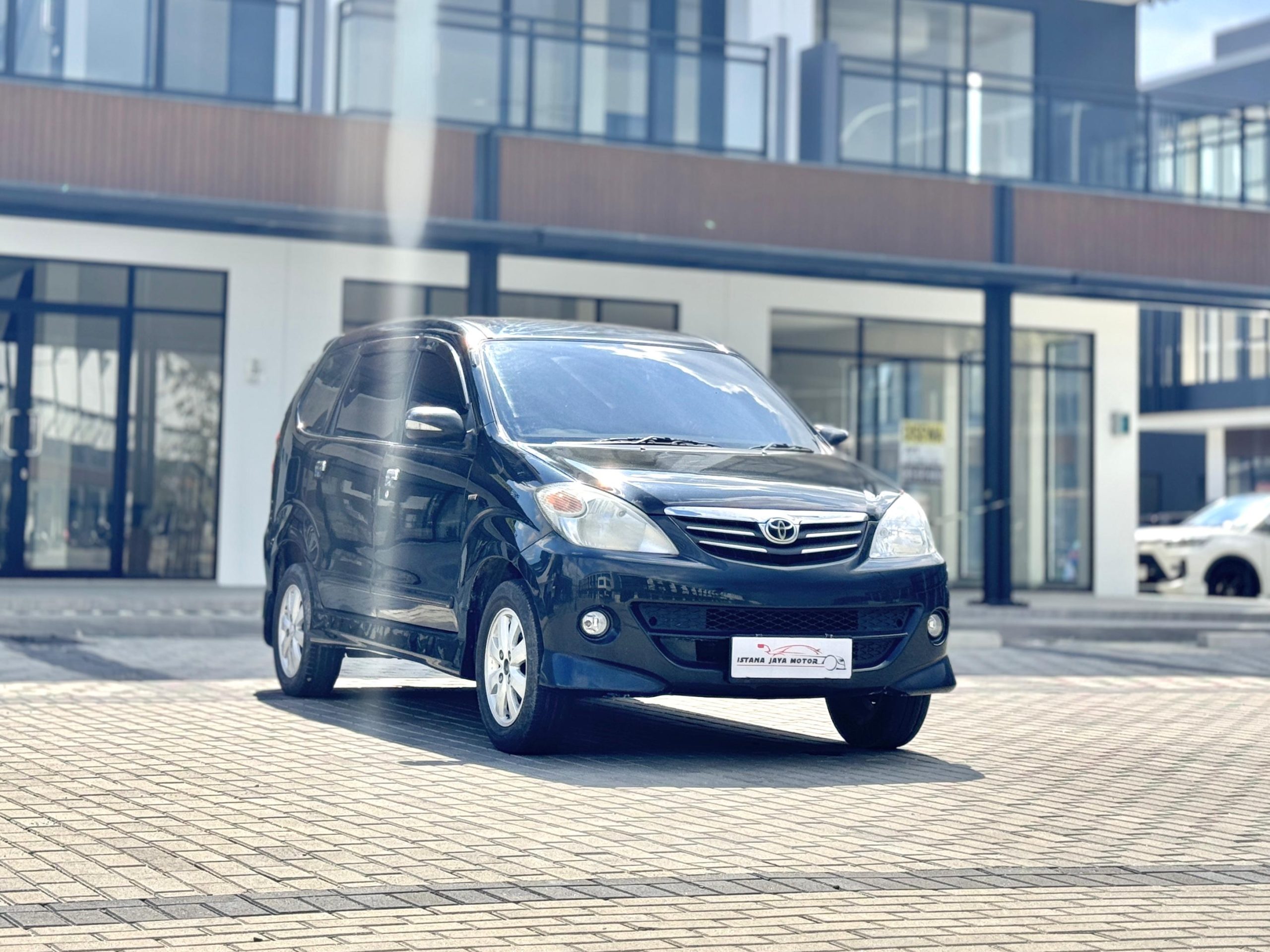 Toyota Avanza 1.5 S MT Hitam - Gambar 5