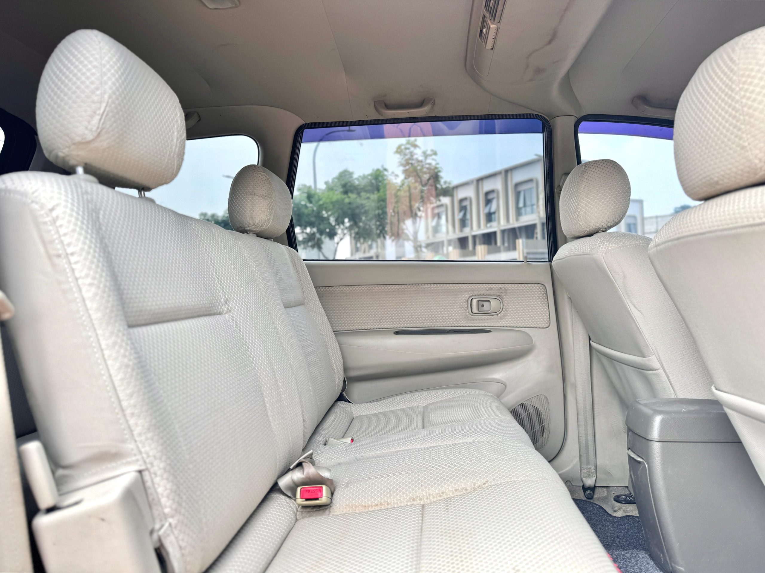 Toyota Avanza 1.5 S MT Hitam - Gambar 14