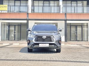 TOYOTA INNOVA 2.4 V AT FACELIFT ABU