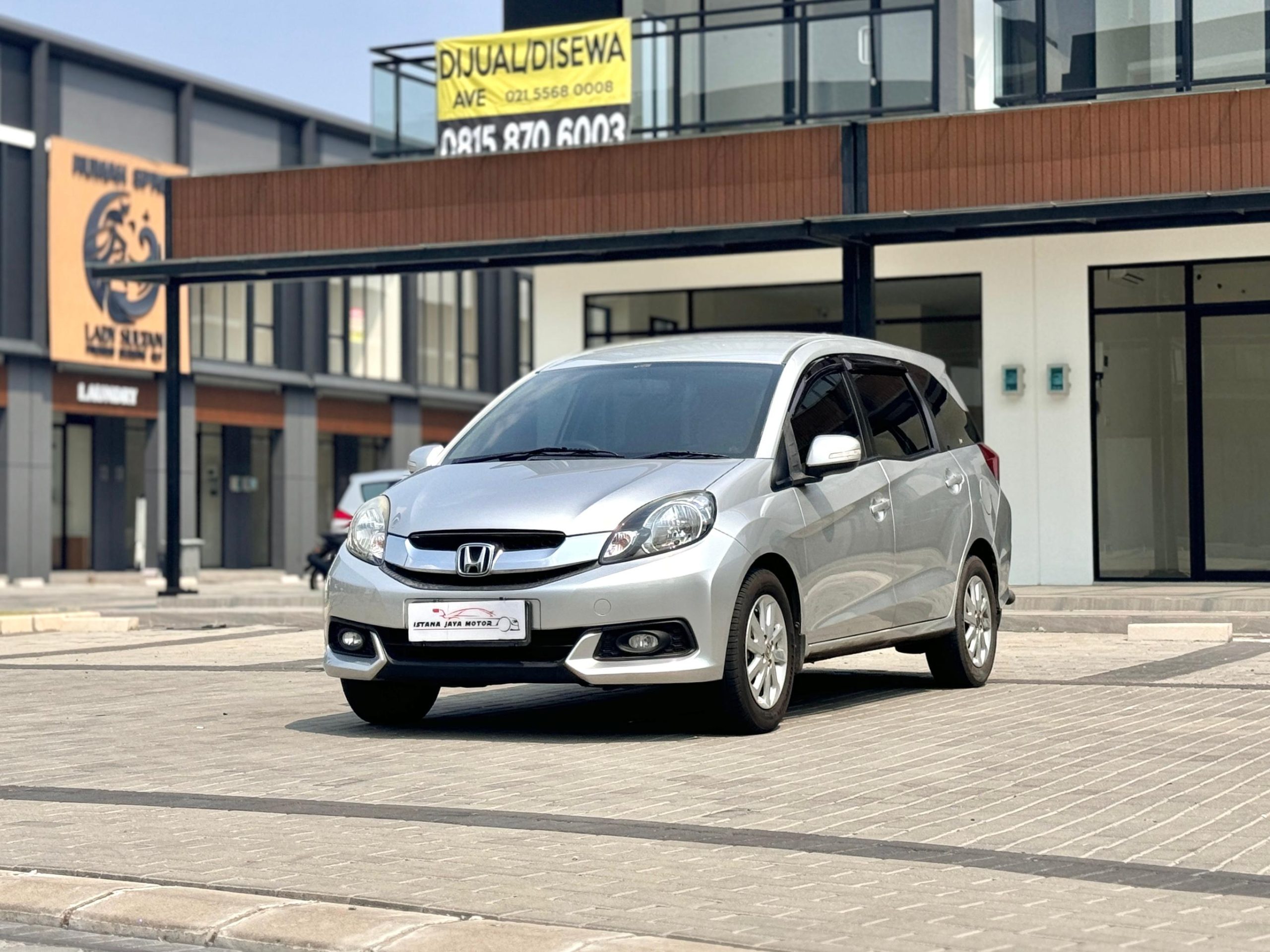 Honda Mobilio E AT Abu - Gambar 2