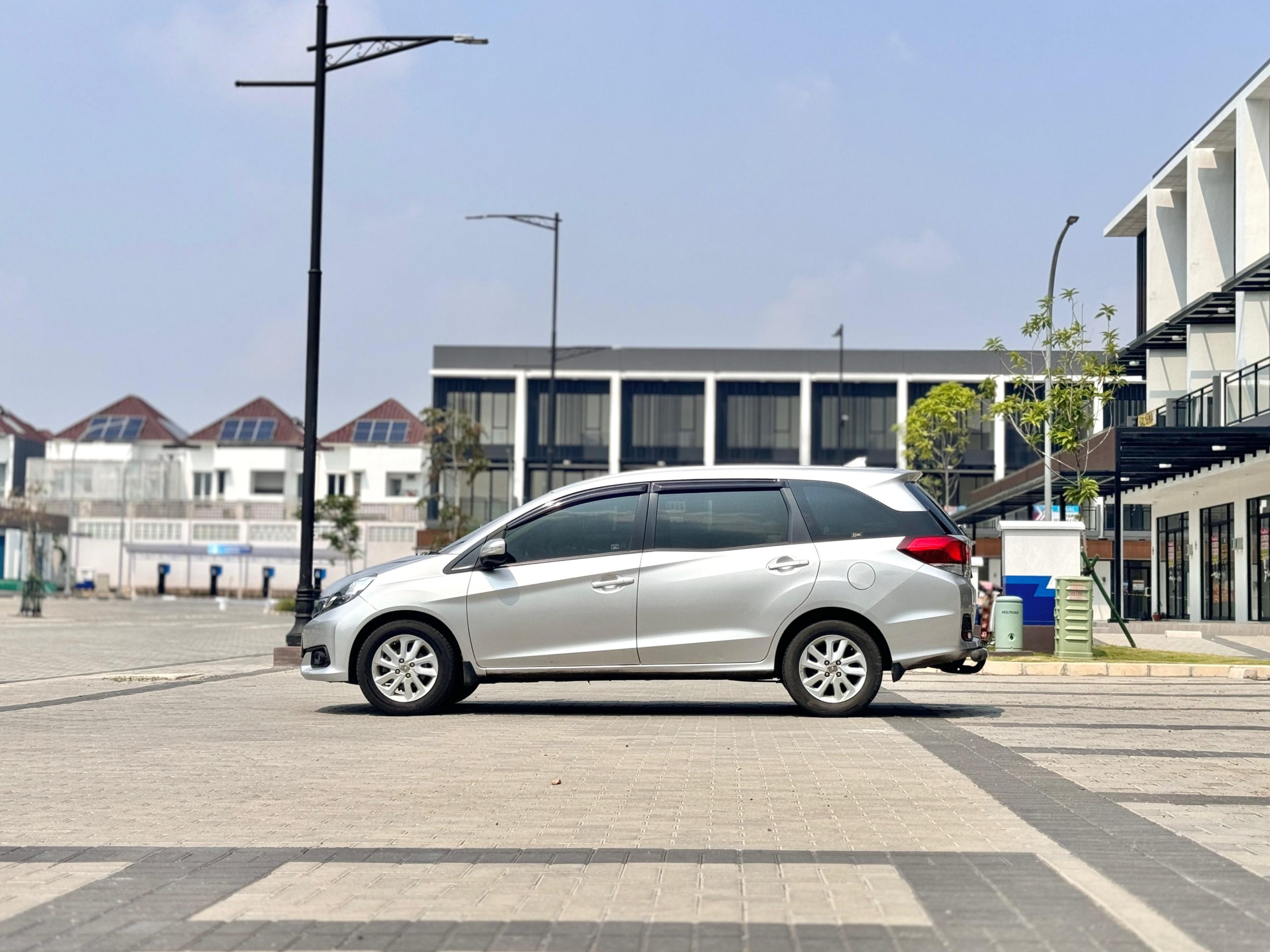 Honda Mobilio E AT Abu - Gambar 6