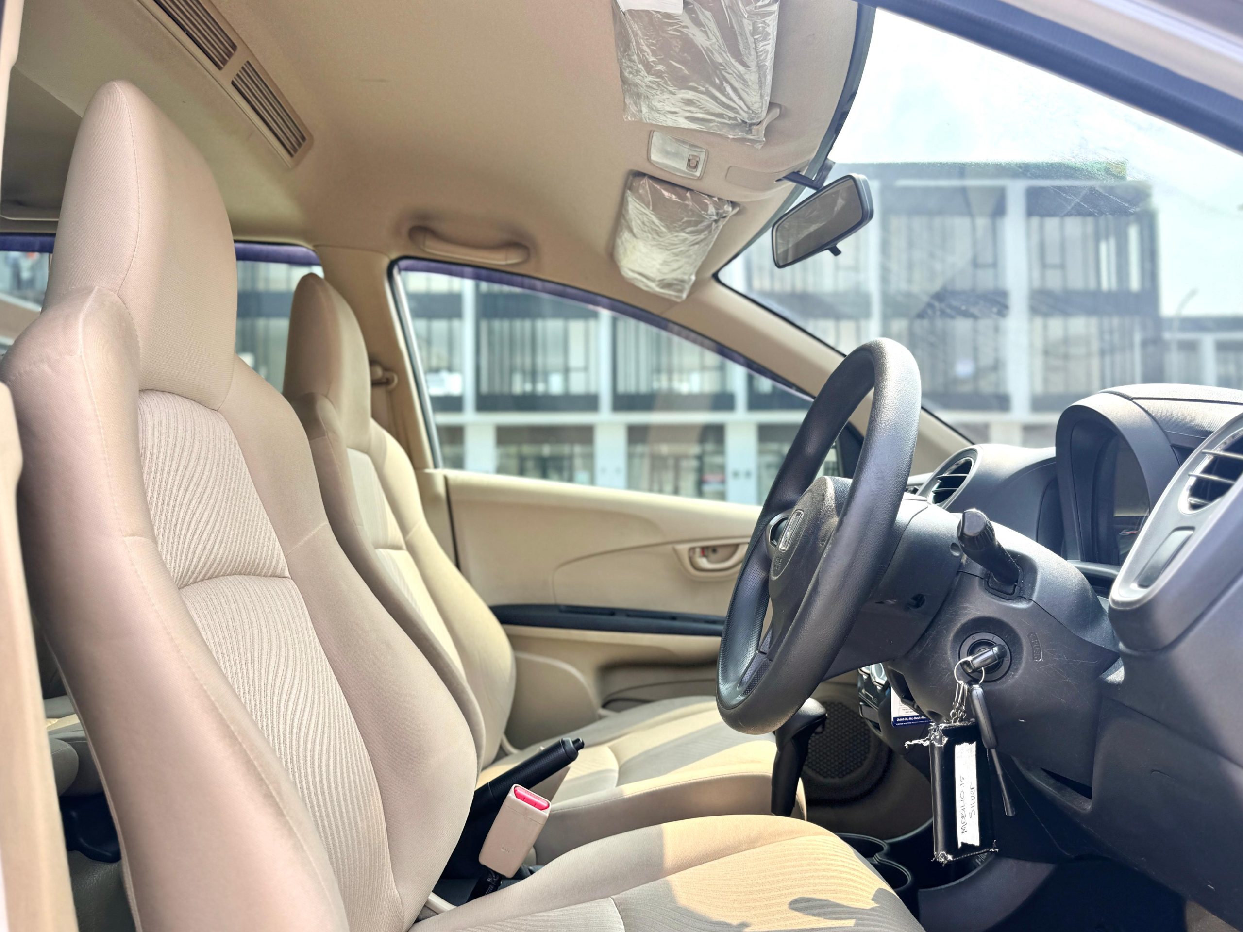 Honda Mobilio E AT Abu - Gambar 9