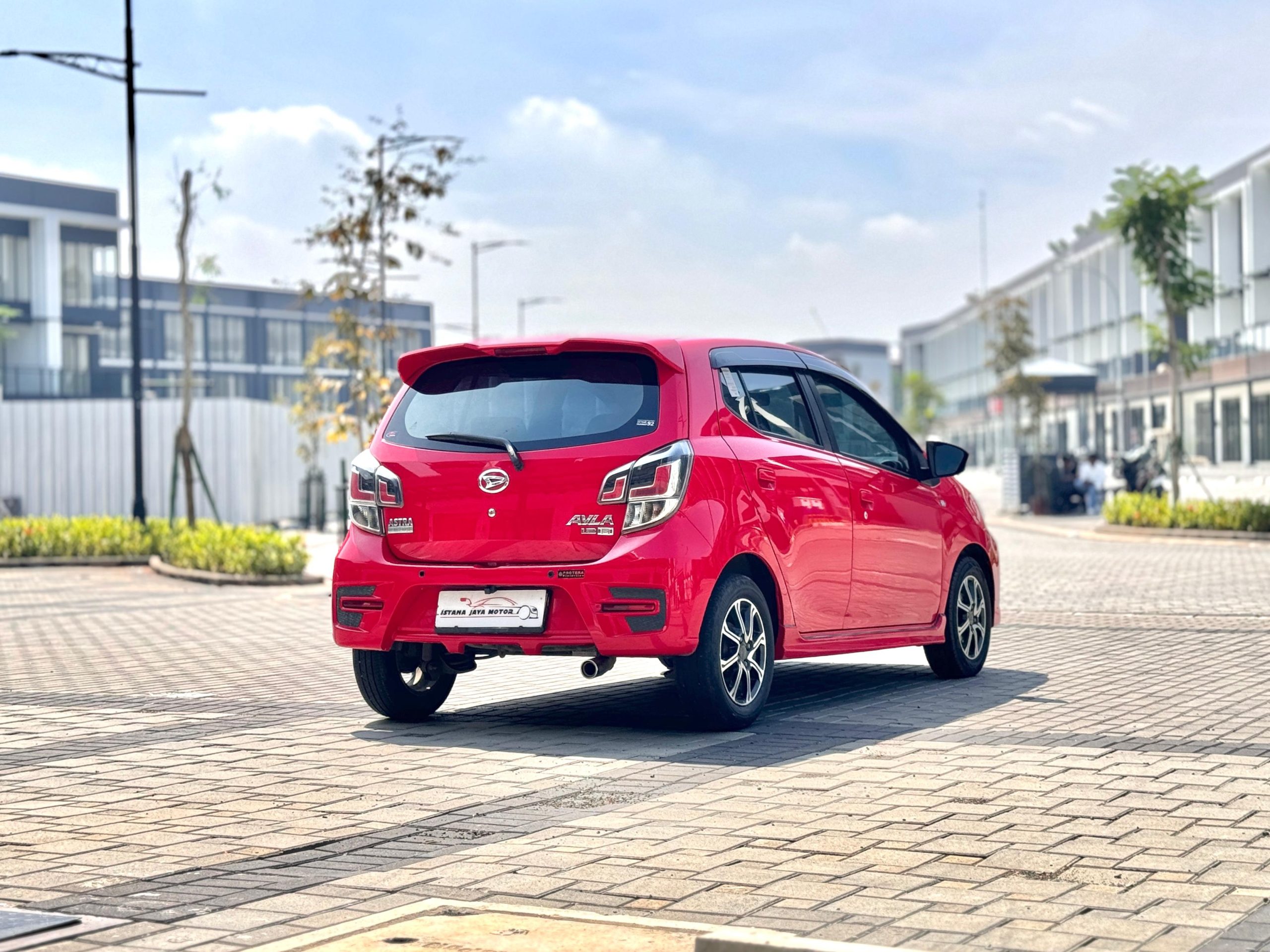 Daihatsu Ayla 1.2 R AT Merah - Gambar 7
