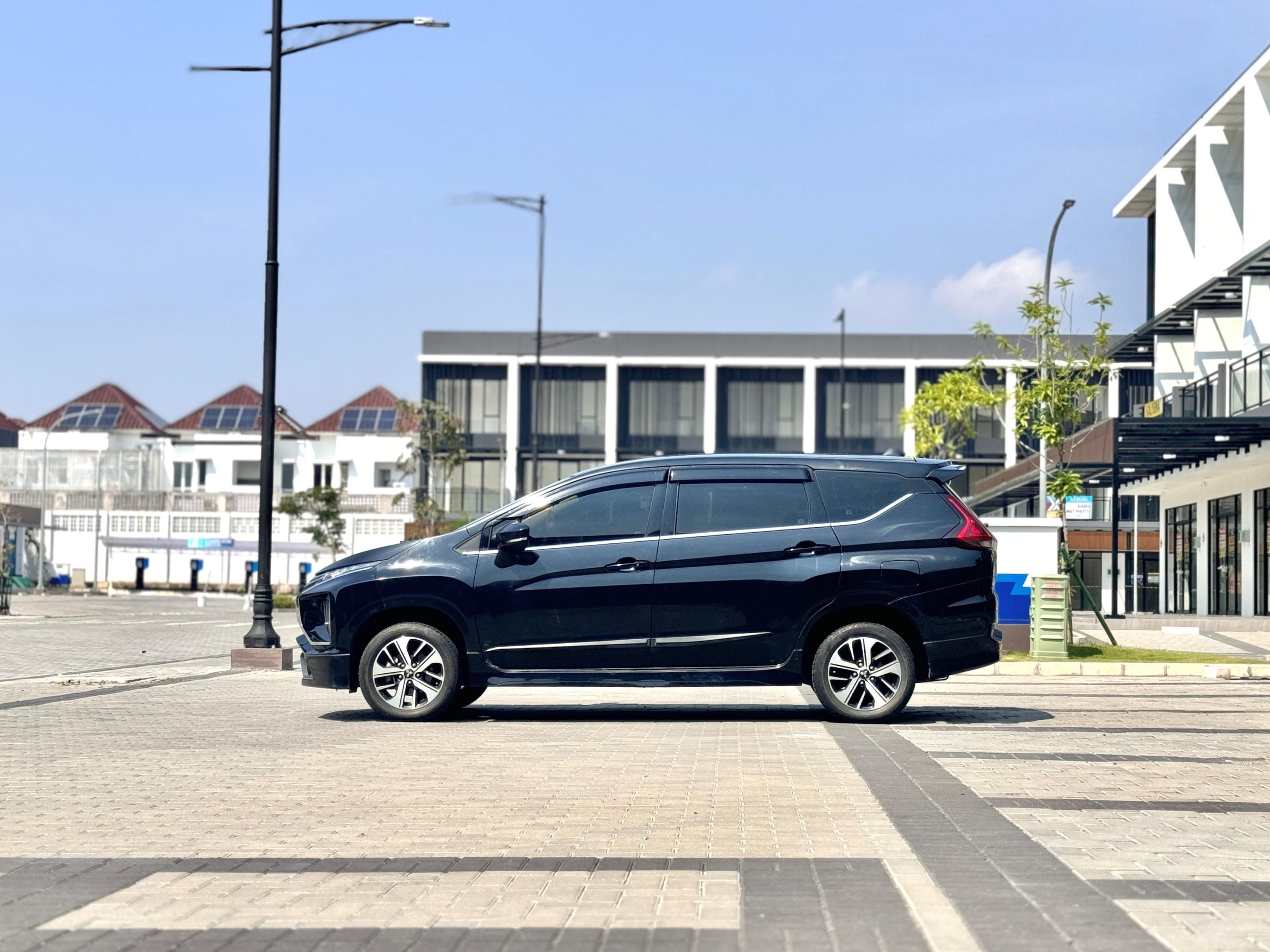 Mitsubishi Xpander Sport AT. Hitam - Gambar 6