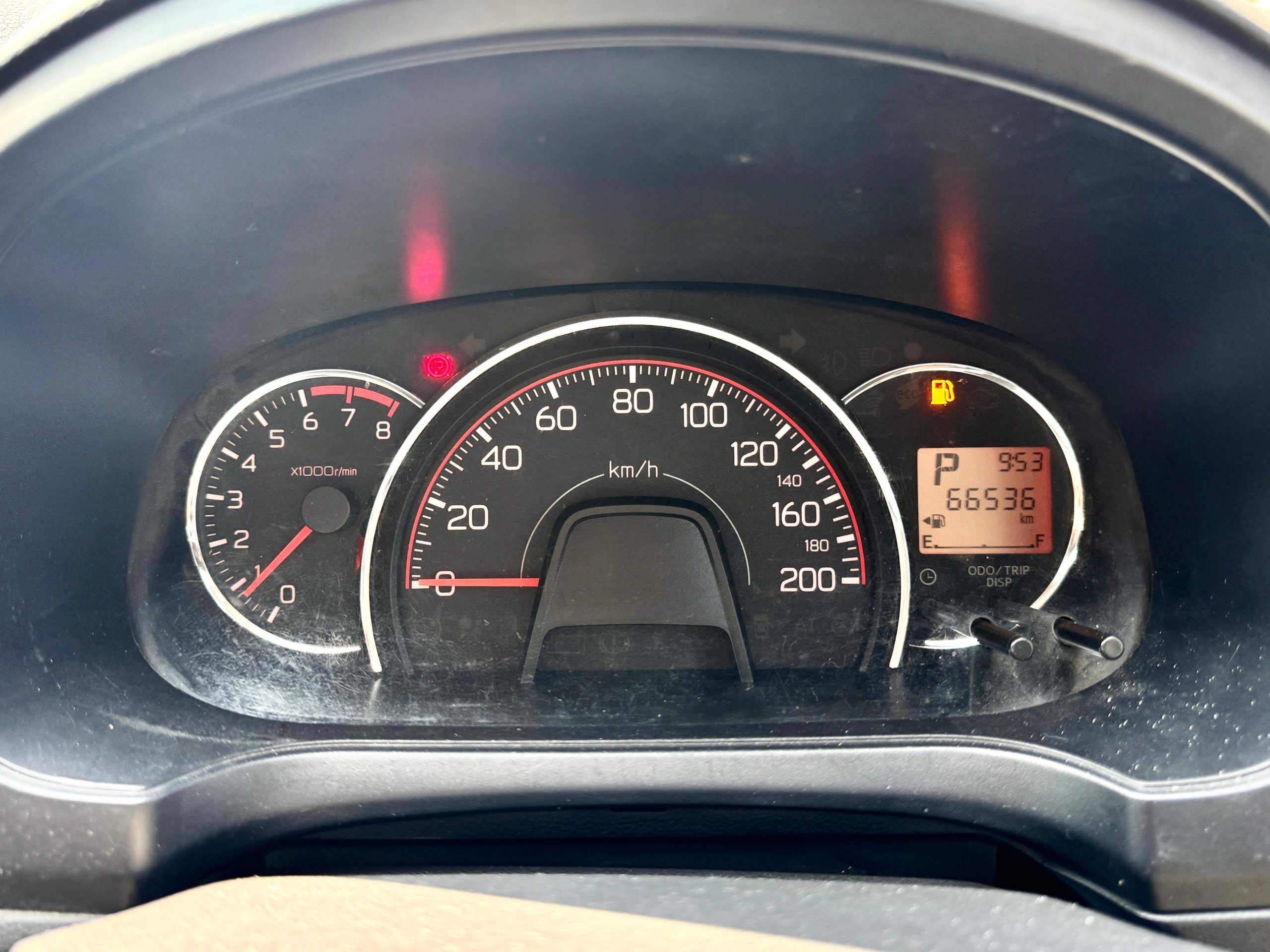 Daihatsu Ayla 1.2 R Deluxe AT. Abu - Gambar 8