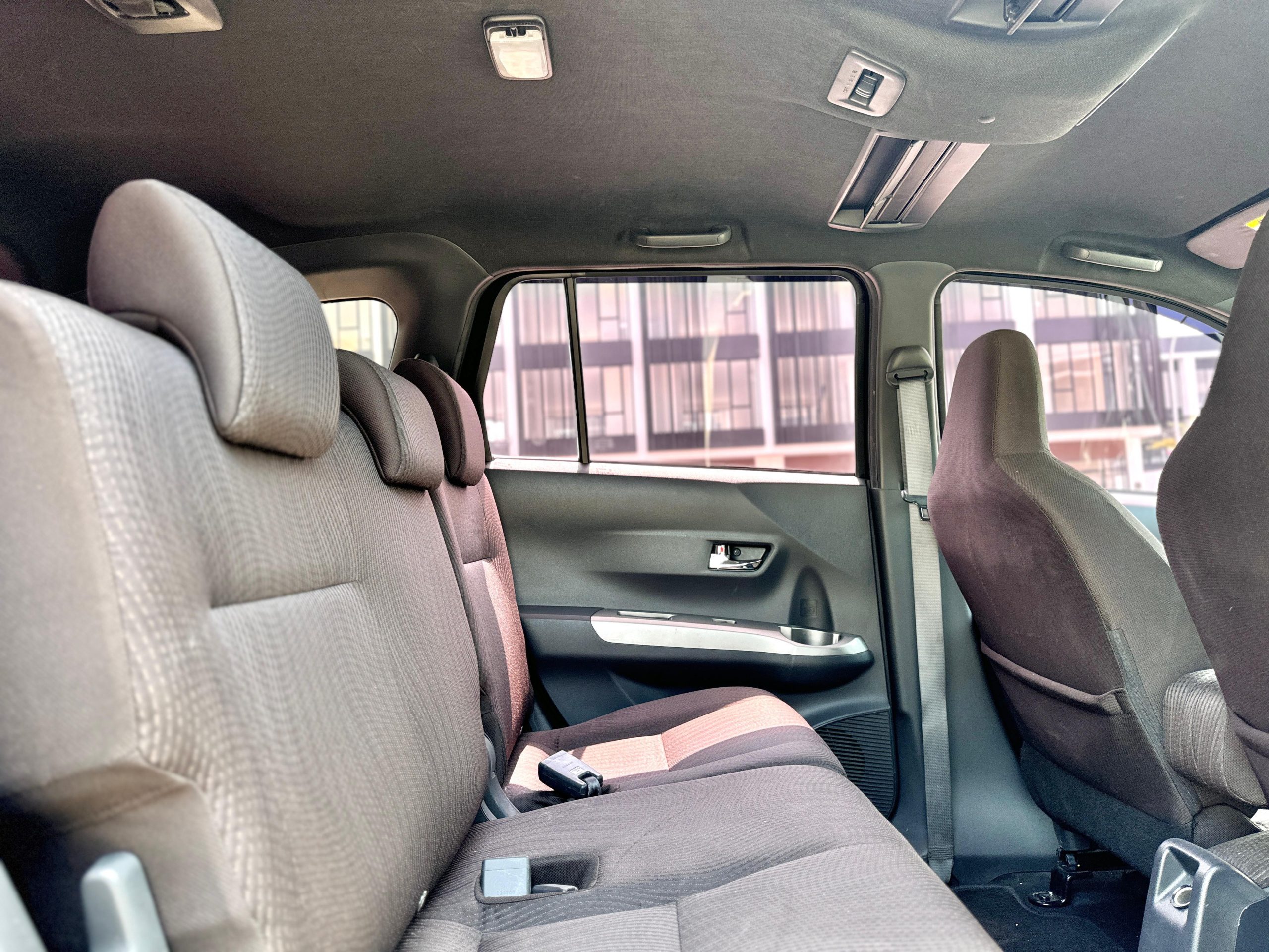 Toyota Calya G AT. Hitam - Gambar 14