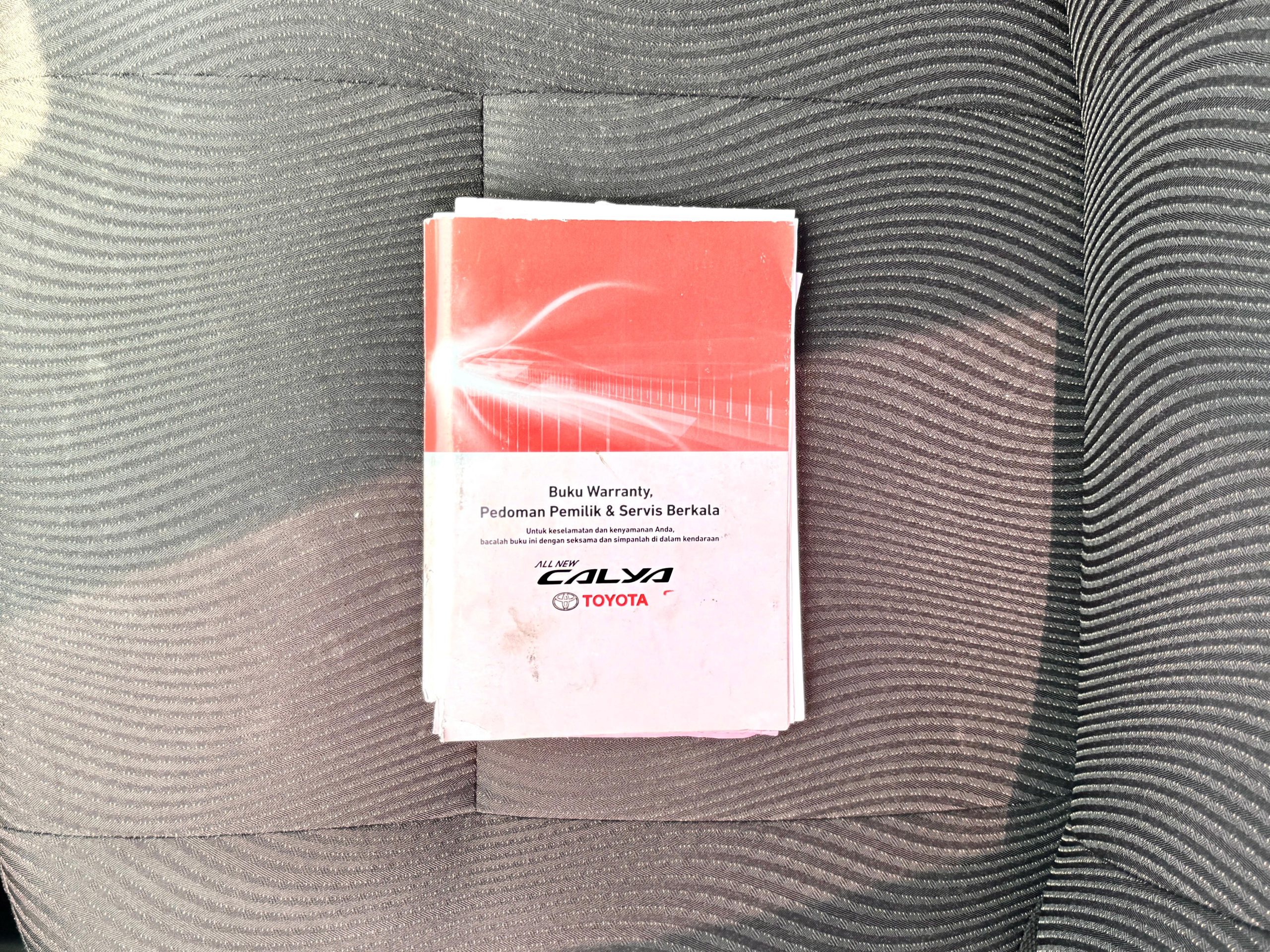 Toyota Calya G AT. Hitam - Gambar 15