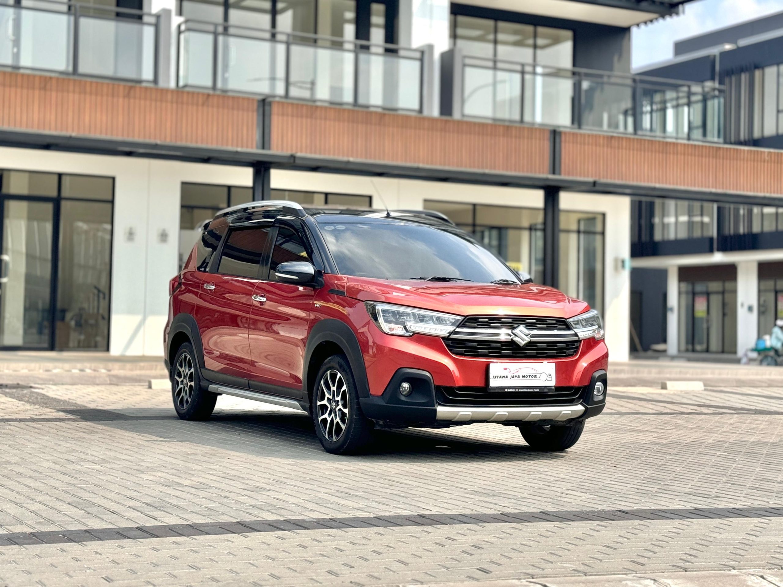 Suzuki XL7 Alpha AT. Orange - Gambar 6