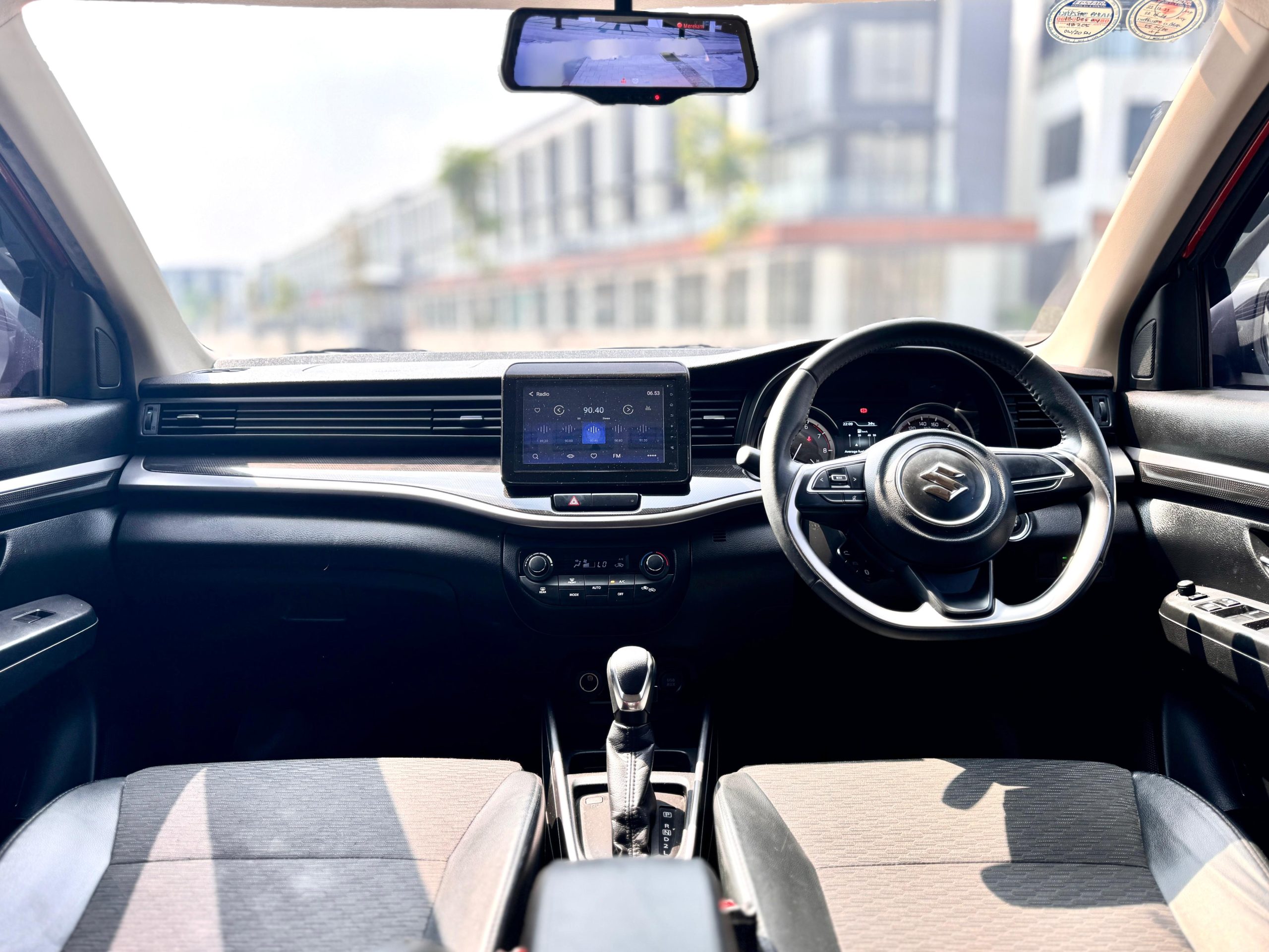 Suzuki XL7 Alpha AT. Orange - Gambar 10