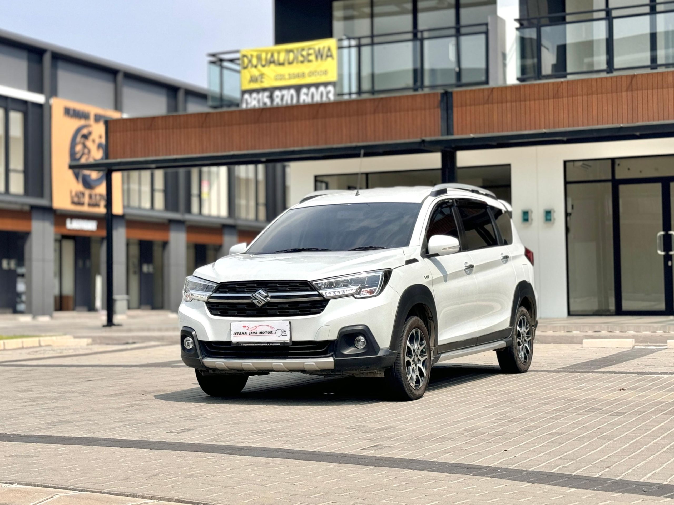 Suzuki XL7 Beta AT. Putih - Gambar 3