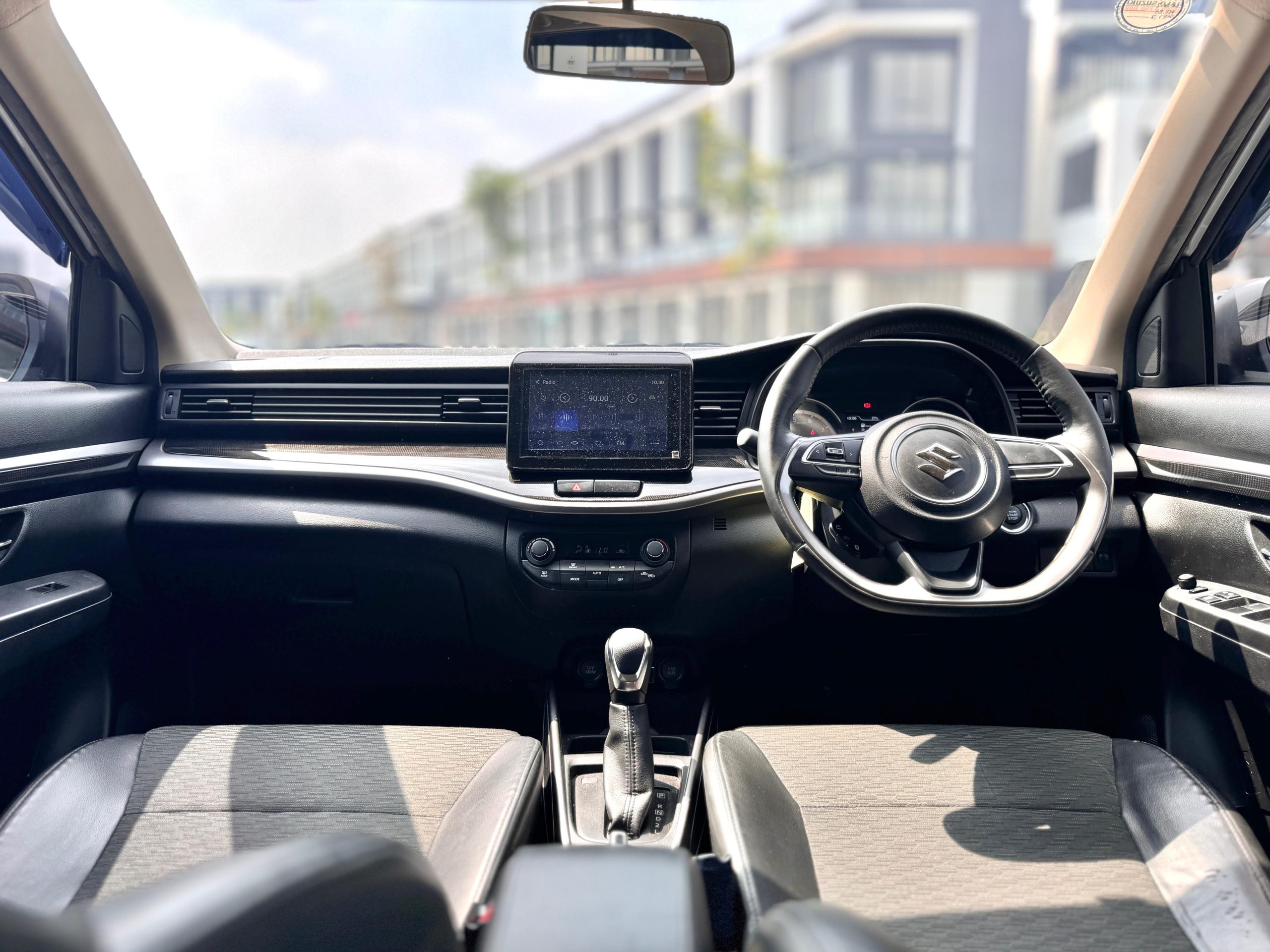 Suzuki XL7 Beta AT. Putih - Gambar 10