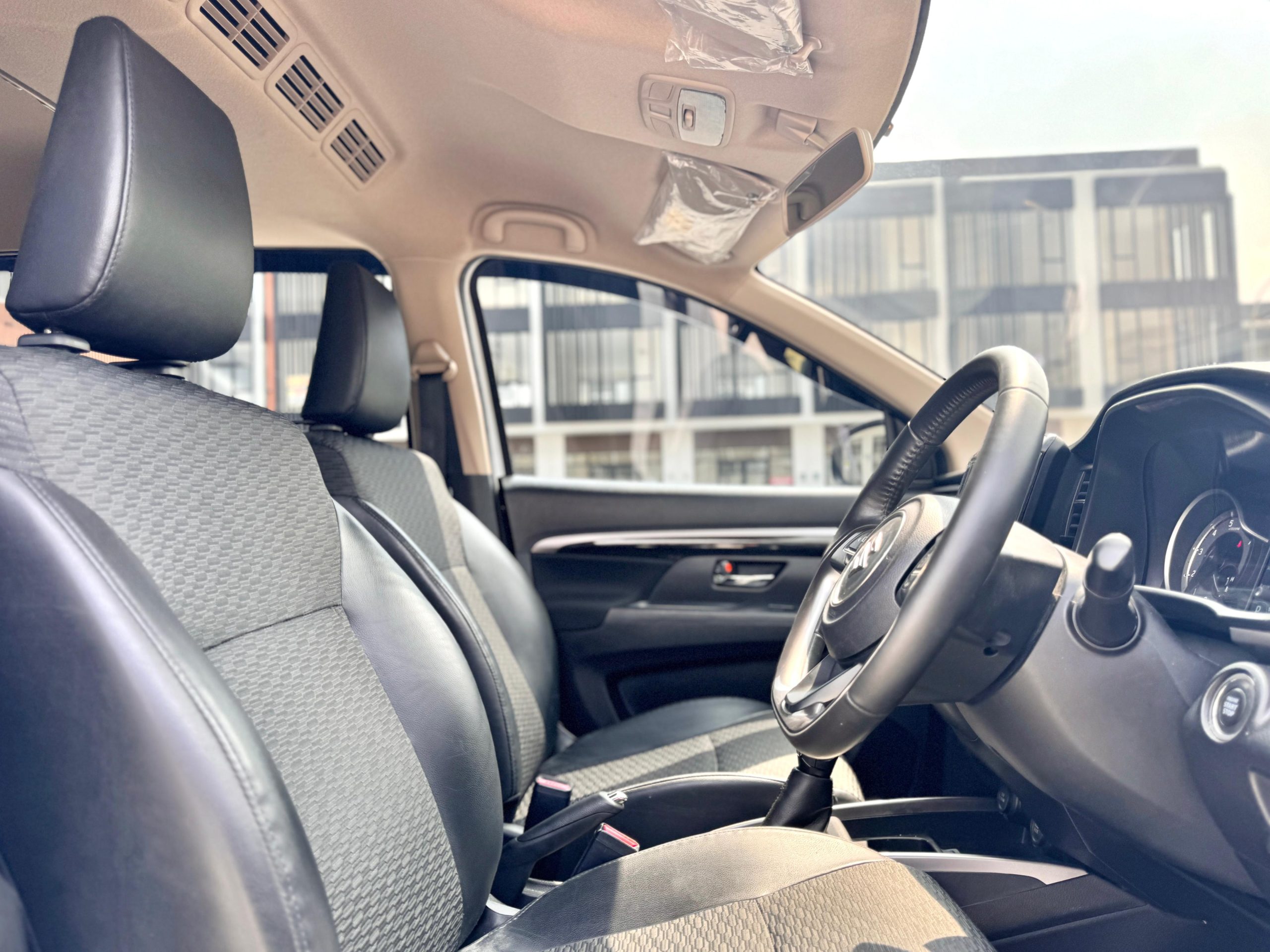 Suzuki XL7 Beta AT. Putih - Gambar 11