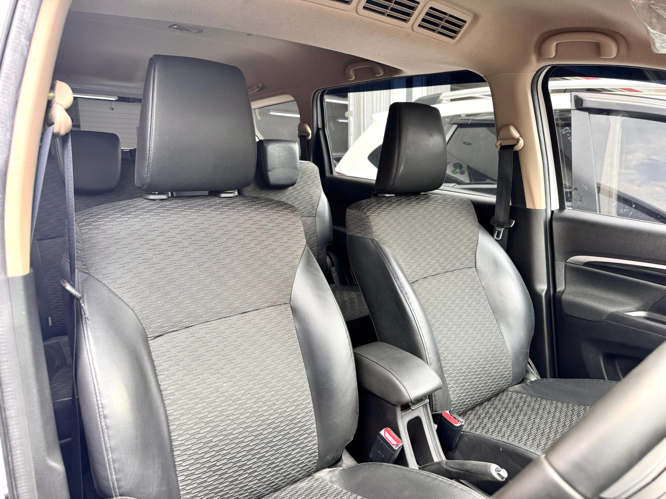 Suzuki XL7 Beta AT. Putih - Gambar 14