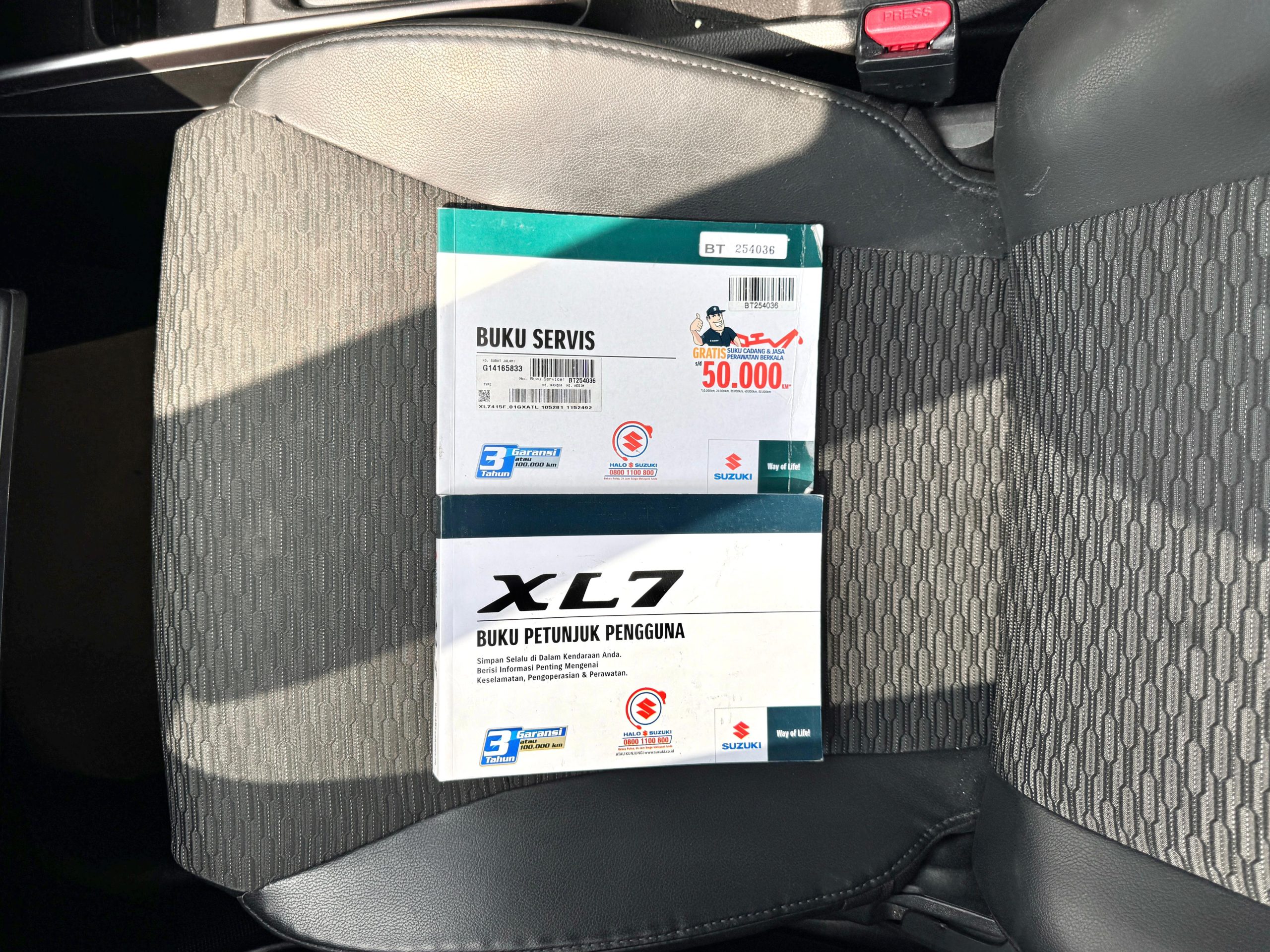 Suzuki XL7 Beta AT. Putih - Gambar 15