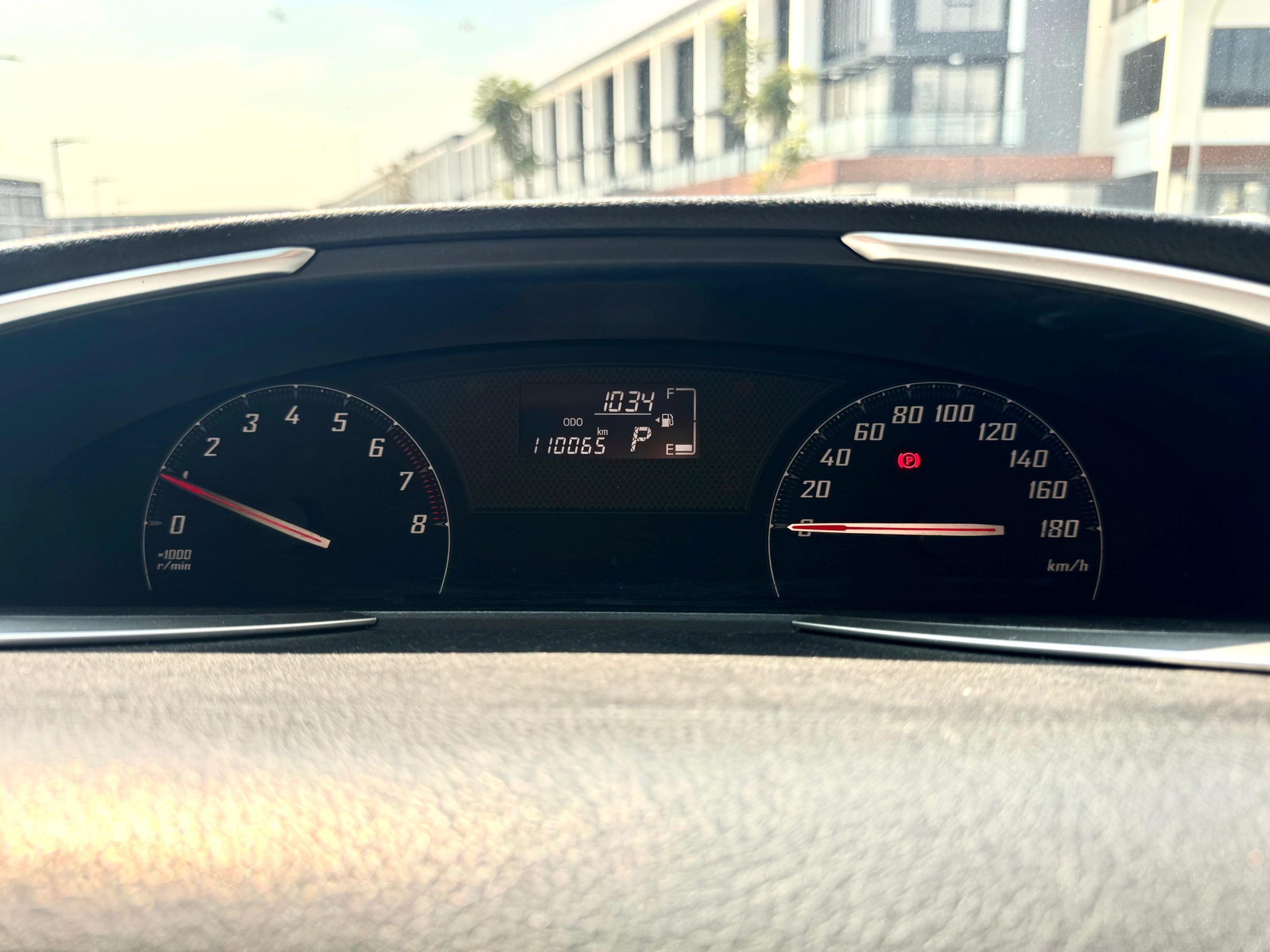 Toyota Sienta G AT. Orange - Gambar 8