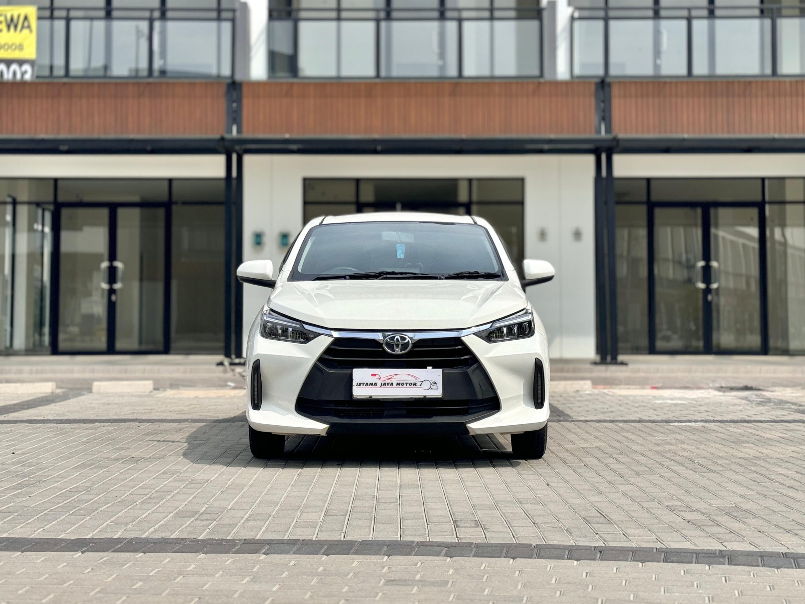 Toyota Agya G CVT. Putih