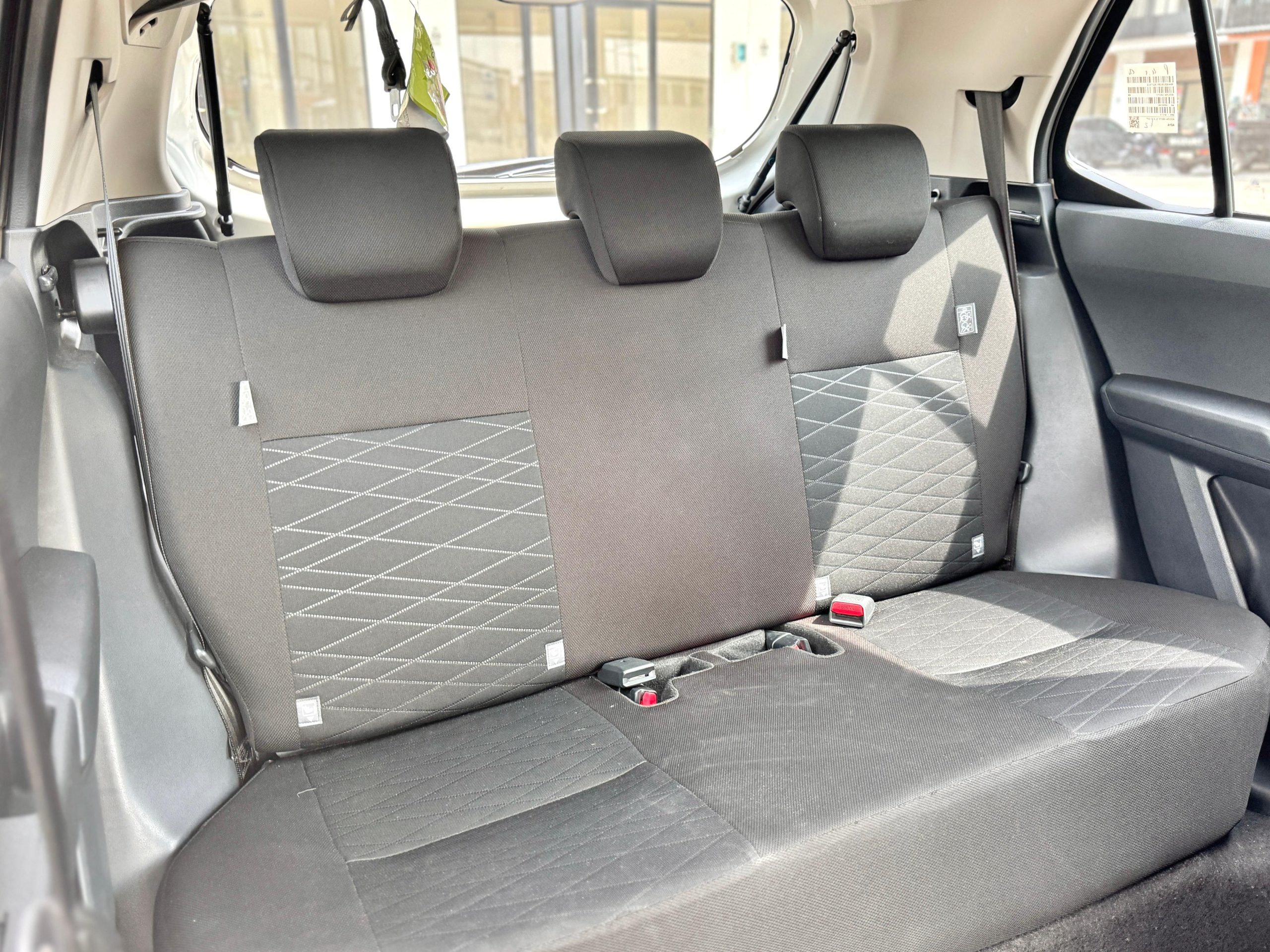 Toyota Agya G CVT. Putih - Gambar 12